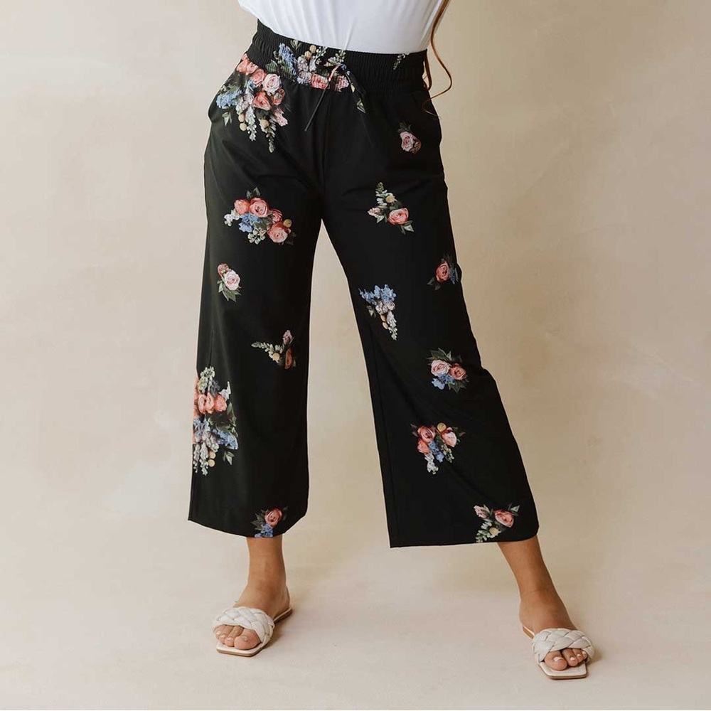 Albion Audrey Wide Leg Cropped Length Floral Pants
